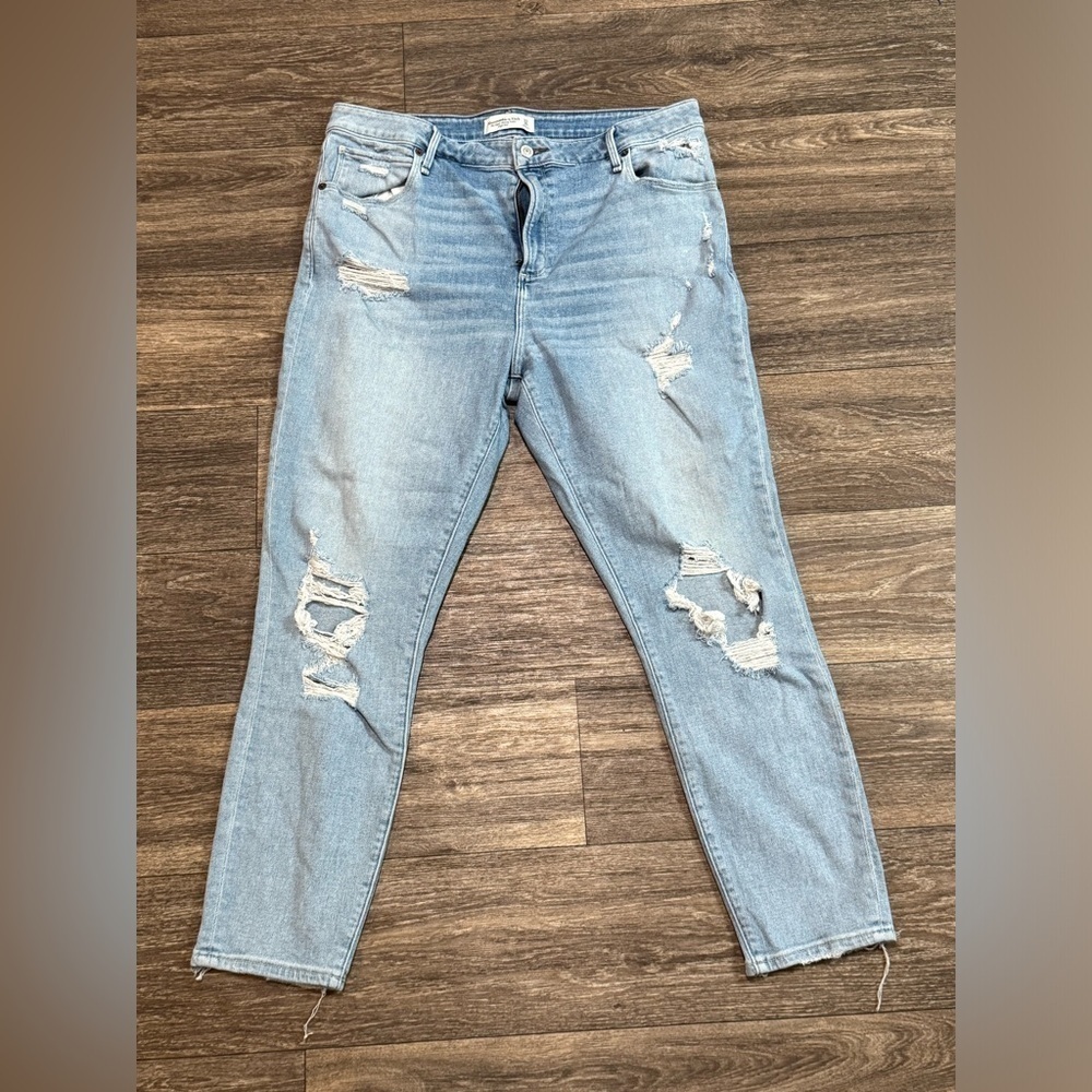 The Super Skinny Ankle High Rise 16R Abercrombie & Fitch Light Wash Distressed